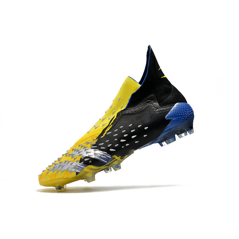 Custom-New-Design-Brand-Soccer-Cleats-High-Quality-Lightweight-Football-Shoes-5.jpg
