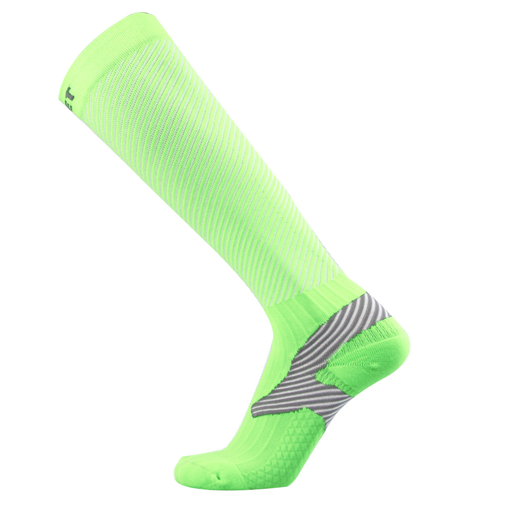 Unisex-Men-Women-Custom-Cotton-Wholesale-Compression-Sport-Soccer-Socks.jpg